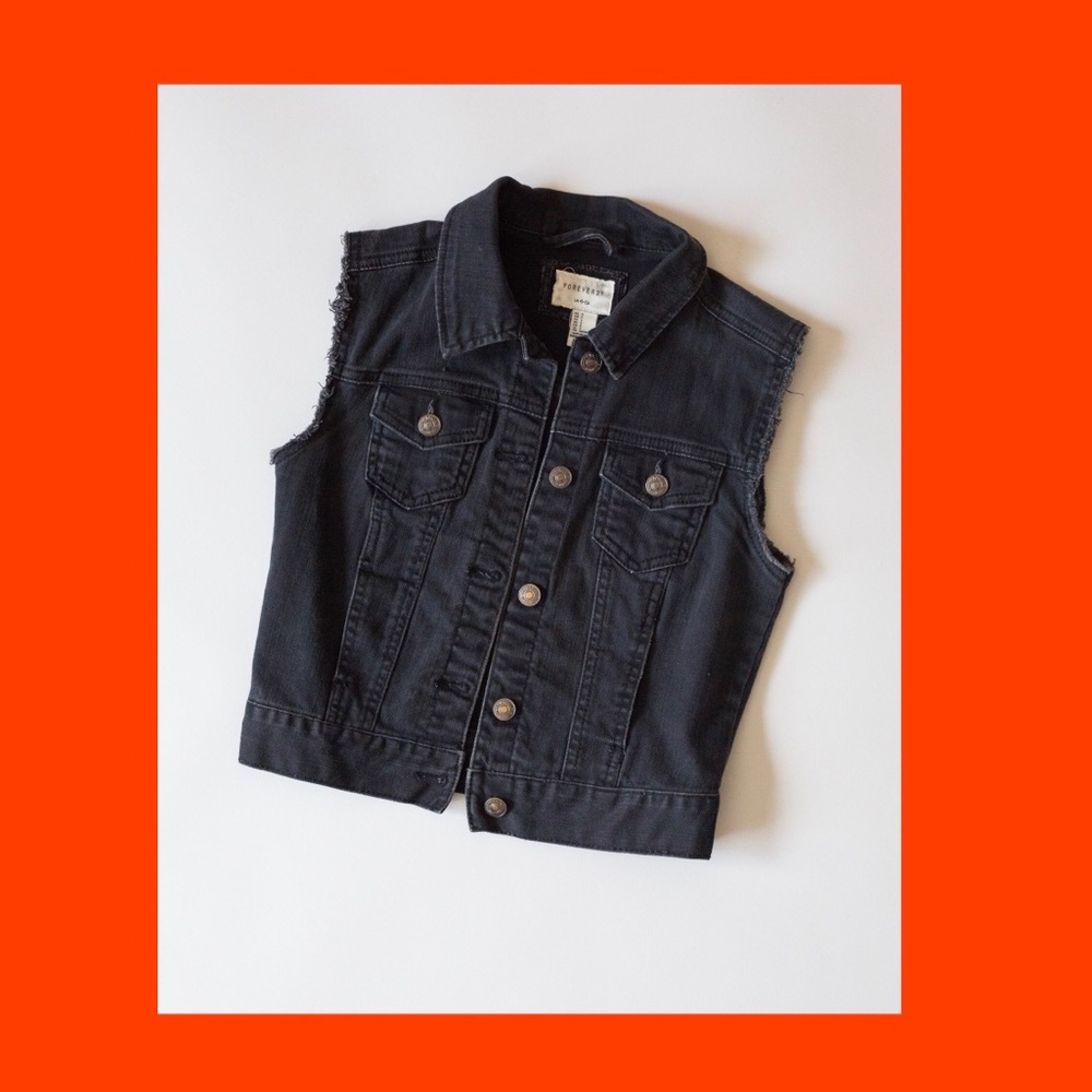 ✴️ BLACK DENIM VEST ✴️